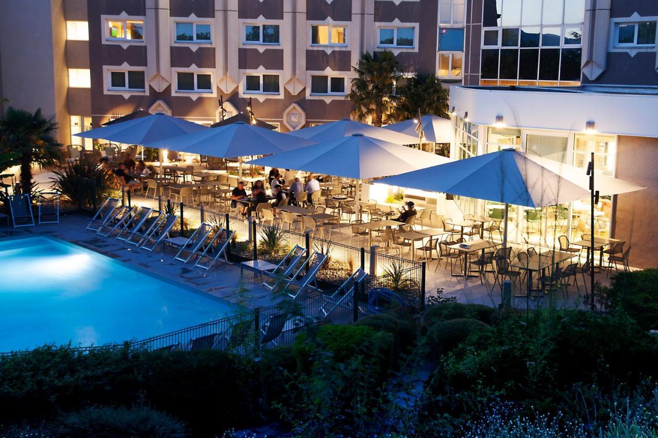 Novotel Clermont-Ferrand Exterior photo