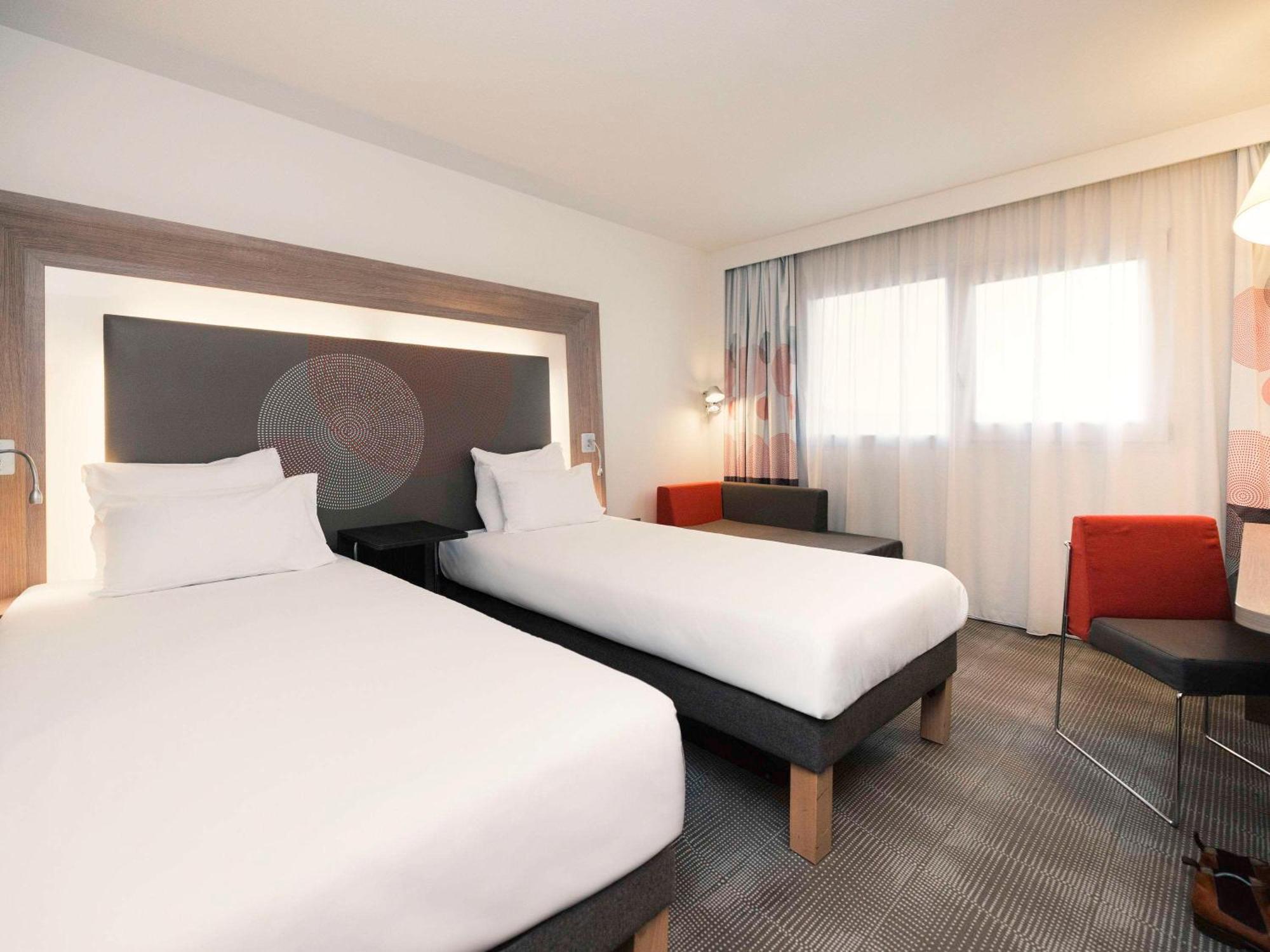 Novotel Clermont-Ferrand Exterior photo