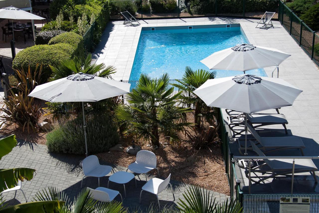 Novotel Clermont-Ferrand Exterior photo